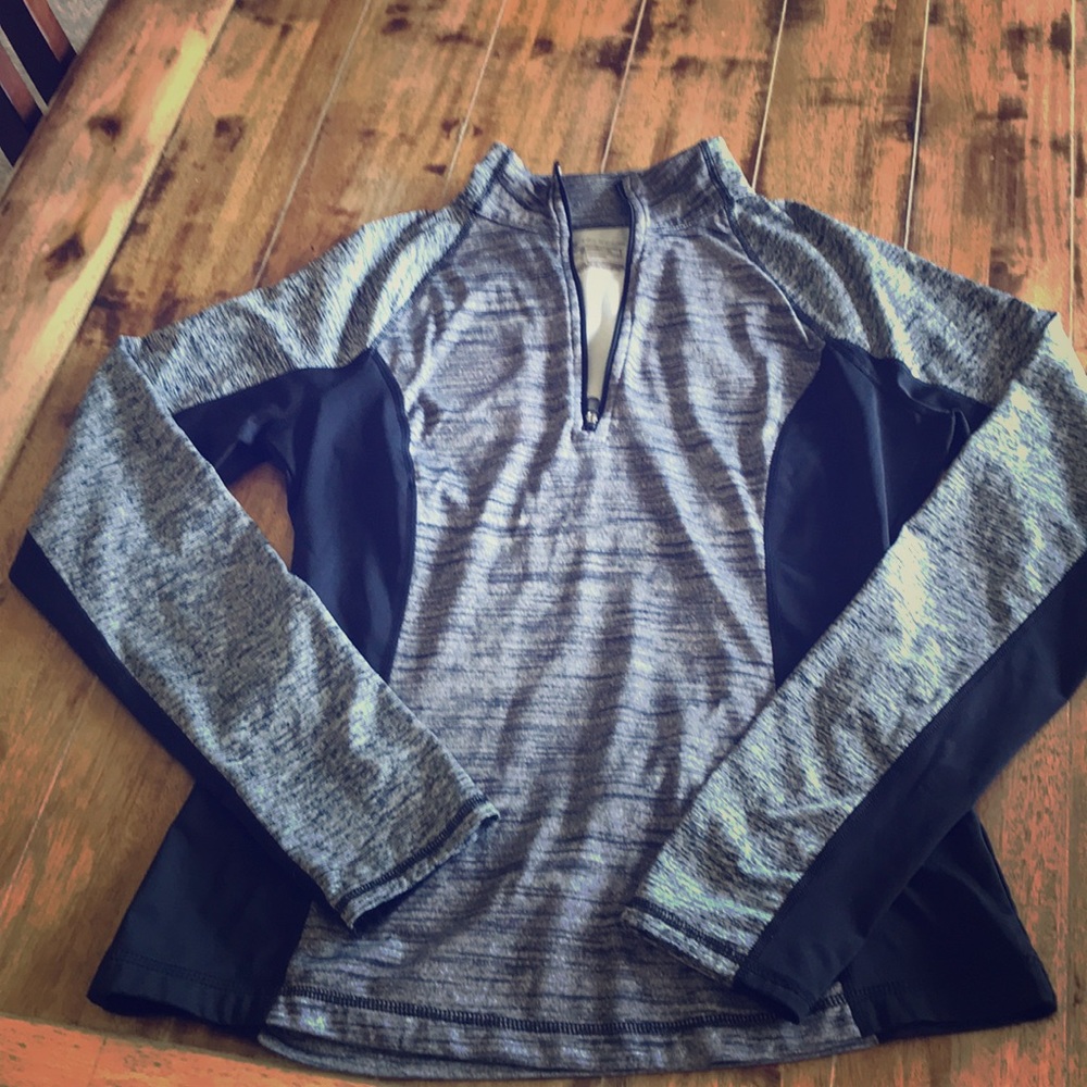 Tell Gear Work put jacket